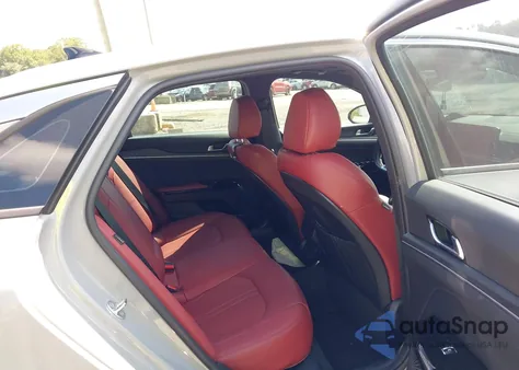 2025 Kia K5 Gt-Line из США, поврежденный, VIN KNAG64J79S5317746